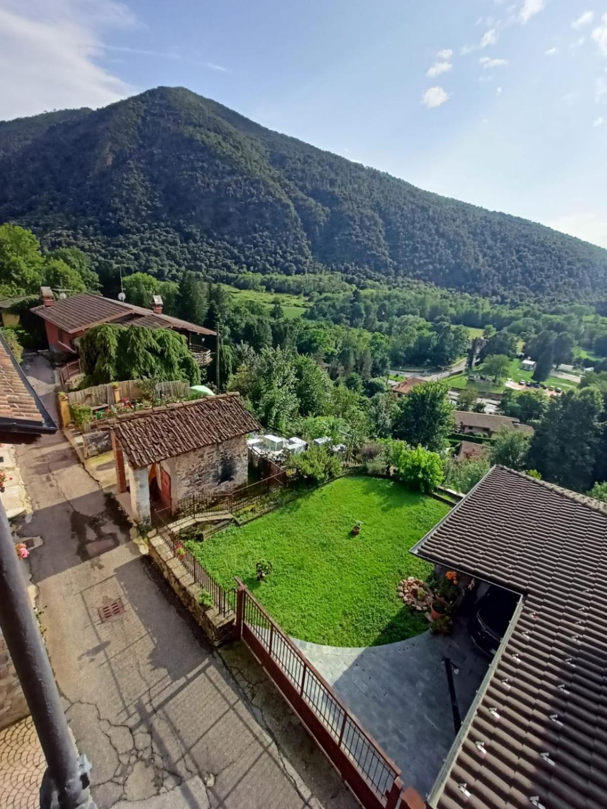 Foresteria Lombarda B & B Ca' Pelitti Ganna Bagian luar foto