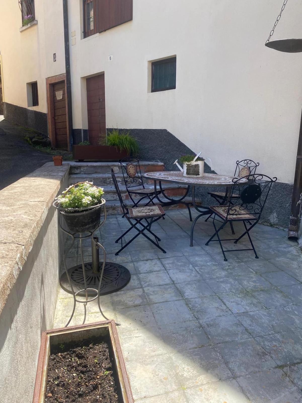 Foresteria Lombarda B & B Ca' Pelitti Ganna Bagian luar foto