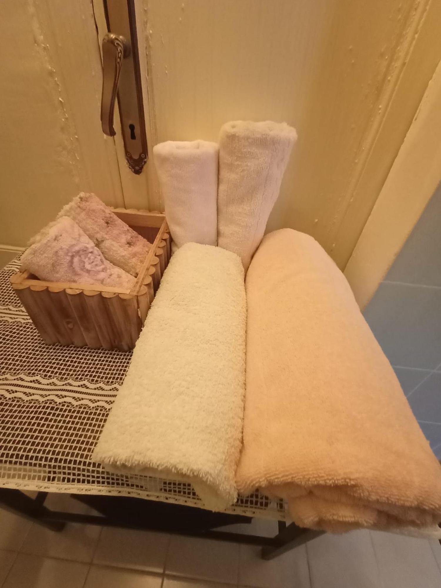 Foresteria Lombarda B & B Ca' Pelitti Ganna Bagian luar foto